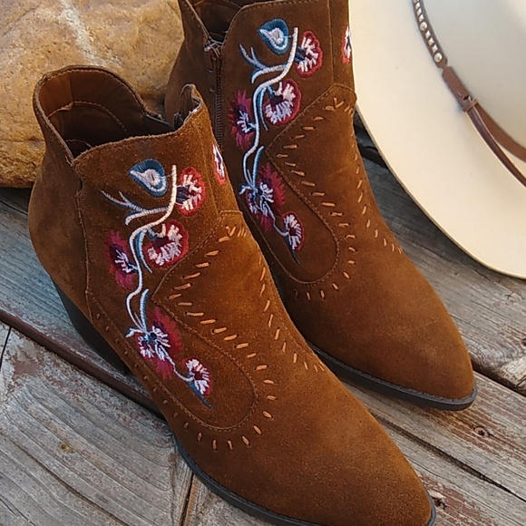 ♥️ SOLD♥️🎉Hp!🎉♥️Carlos Suede Leather Ankle Boots - Picture 8 of 8